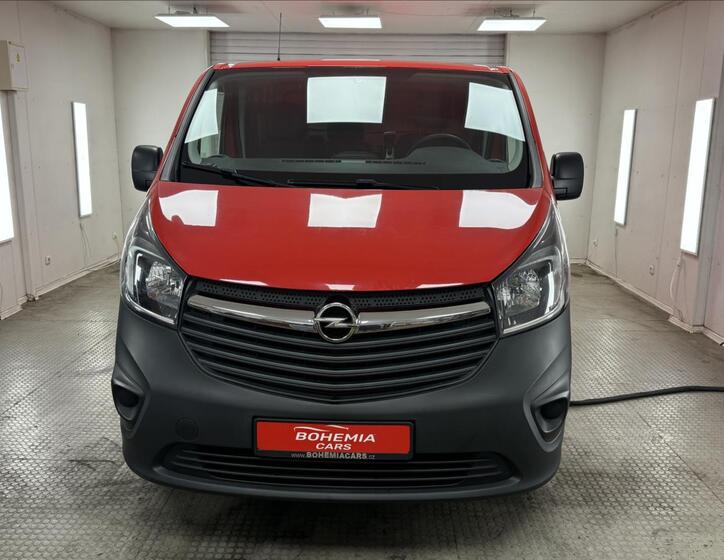 Opel Vivaro 2