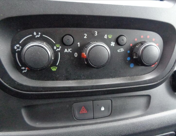 Opel Vivaro Ostatní 1,6 l 70 kw