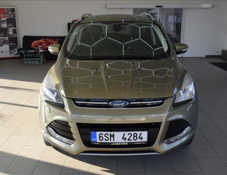 Ford Kuga SUV 1,5 l 110 kw