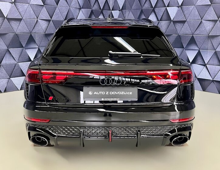 Audi RS Q8 SUV / Terénní 4,0 l 471 kw