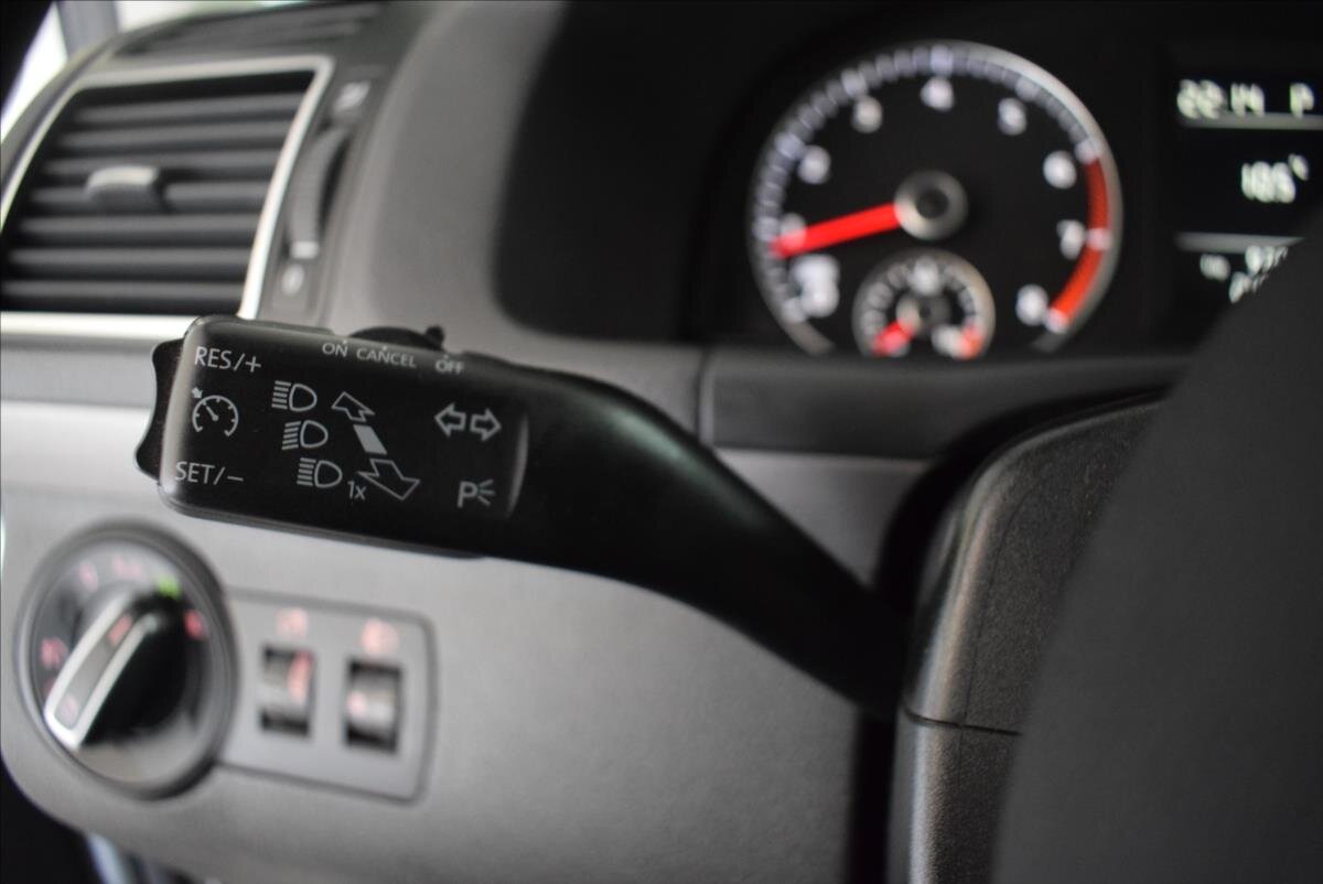 Volkswagen Touran MPV 1,4 l 103 kw