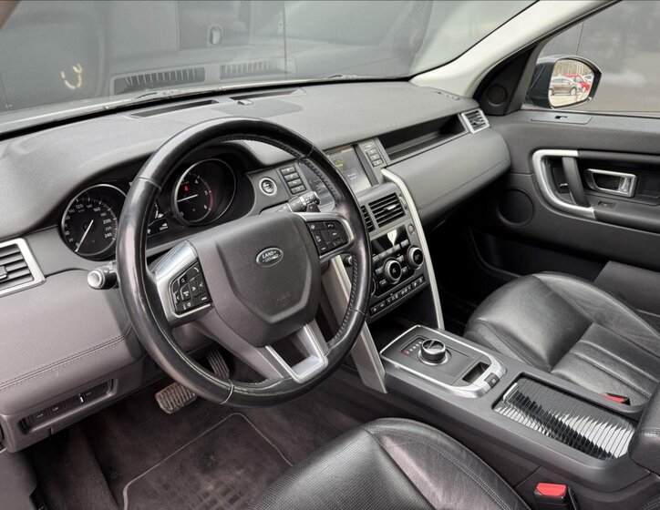 Land Rover Discovery Sport SUV / Terénní 2,0 l 132 kw