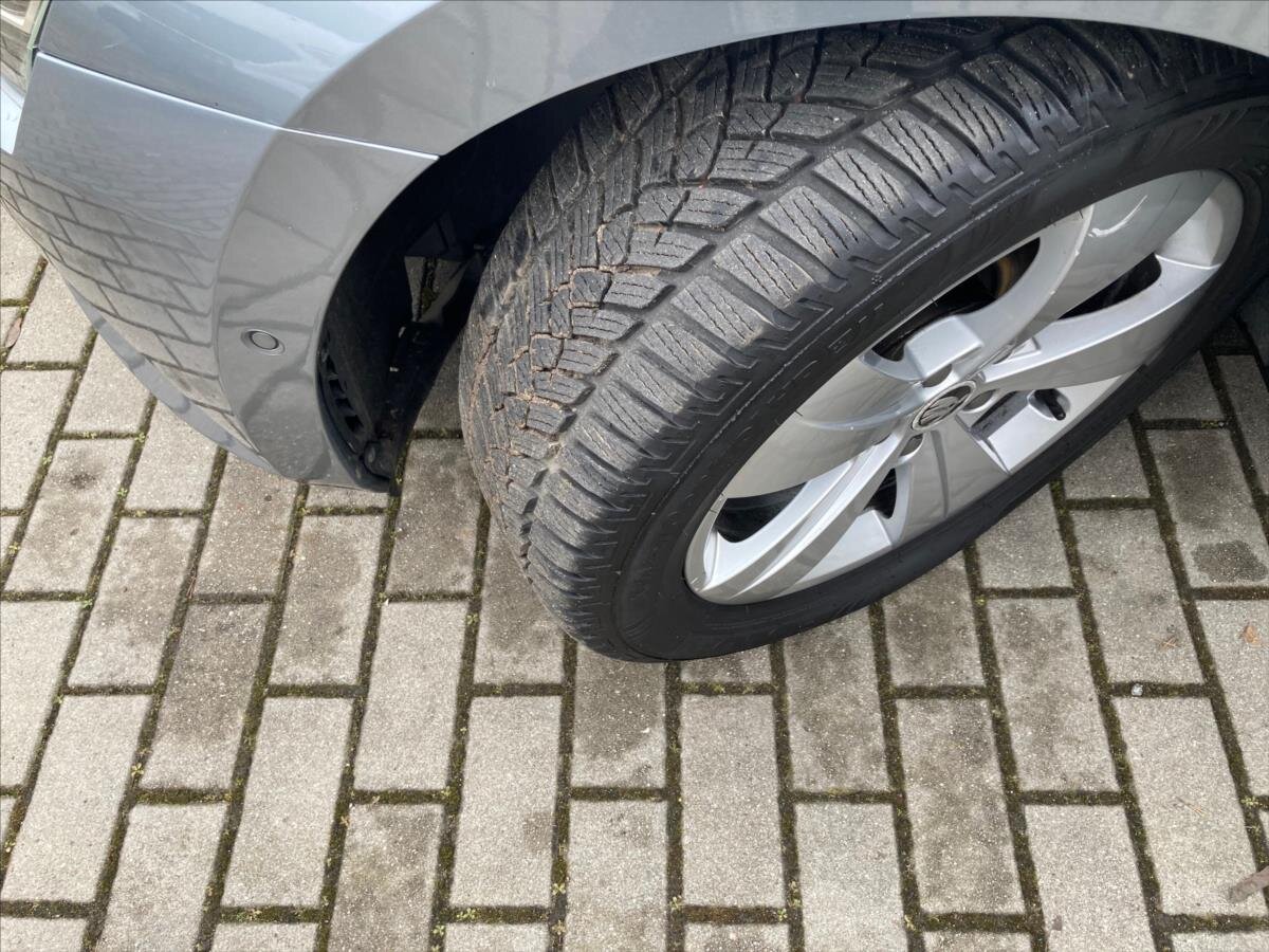 Škoda Superb Kombi 2,0 l 140 kw