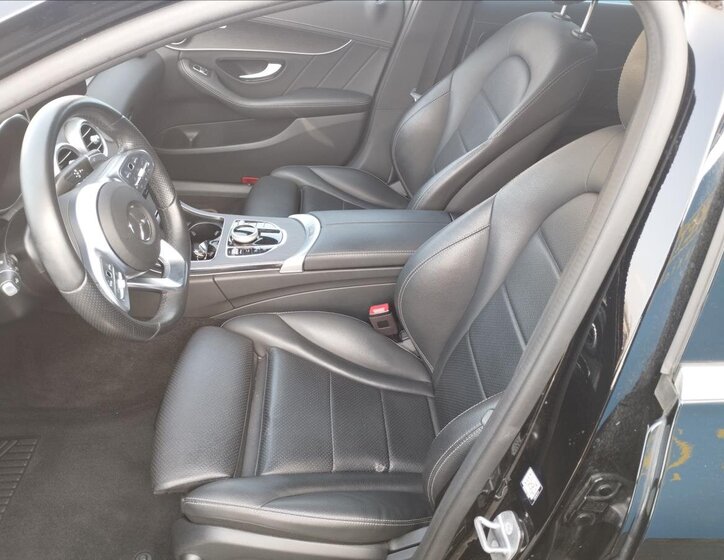 Mercedes-Benz Třídy C Kombi 2,0 l 143 kw