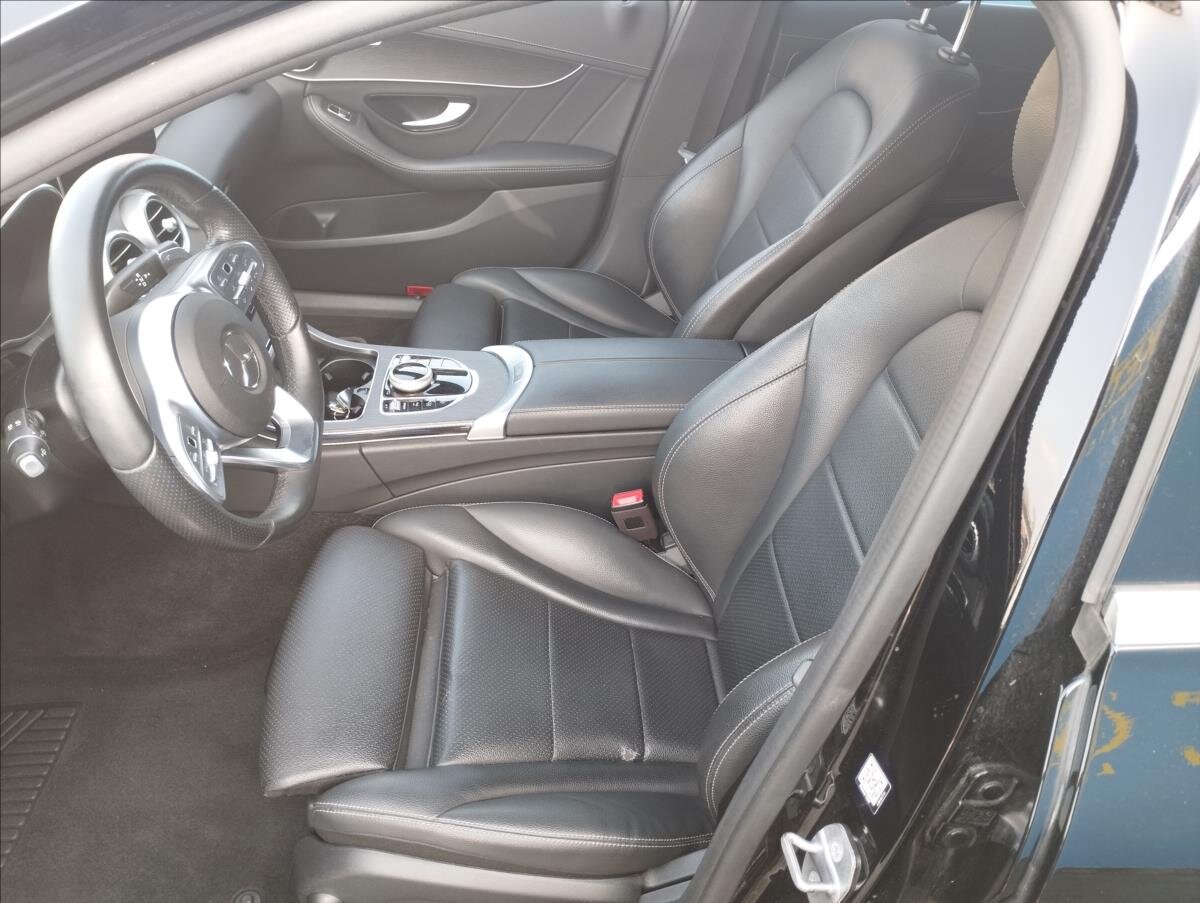 Mercedes-Benz Třídy C Kombi 2,0 l 143 kw