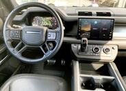 Land Rover Defender 24