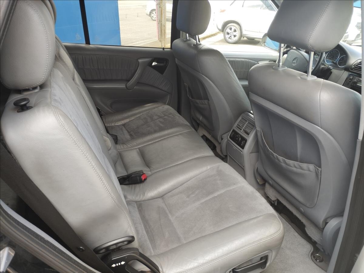 Mercedes-Benz Třídy M SUV / Terénní 2,7 l 120 kw