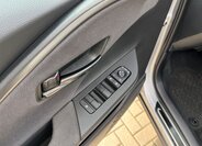 Toyota C-HR SUV / Terénní 2,0 l 112 kw