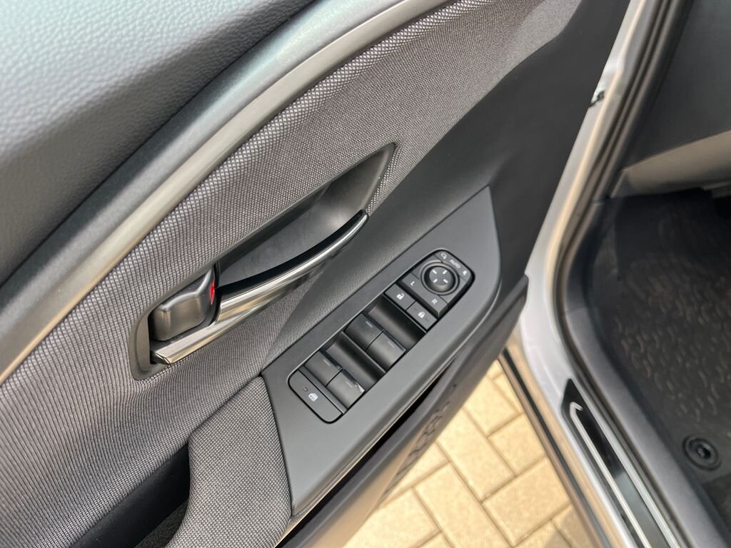 Toyota C-HR SUV / Terénní 2,0 l 112 kw