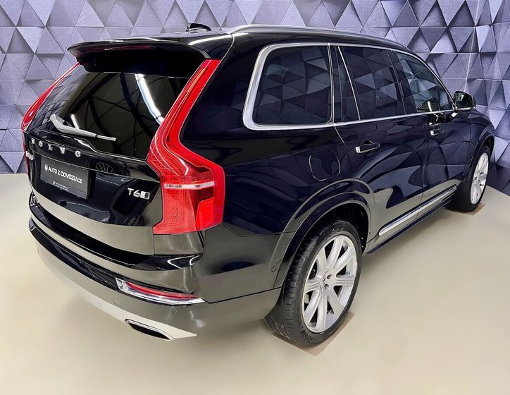 Volvo XC90 7
