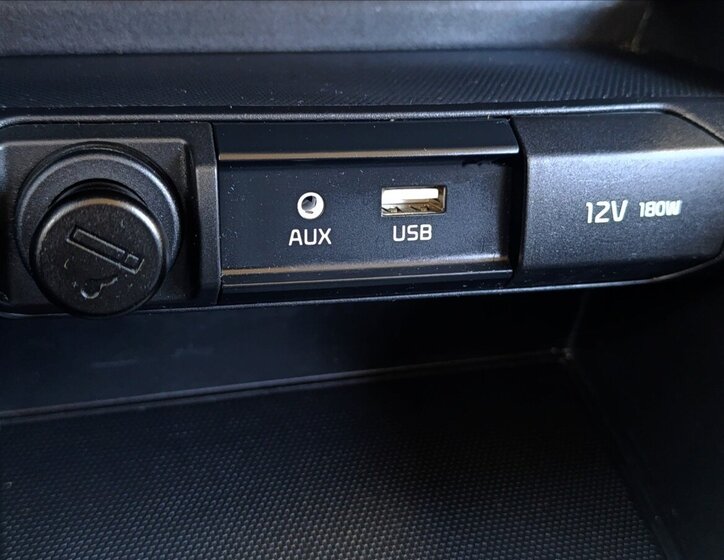 KIA Stonic Hatchback 1,4 l 73 kw