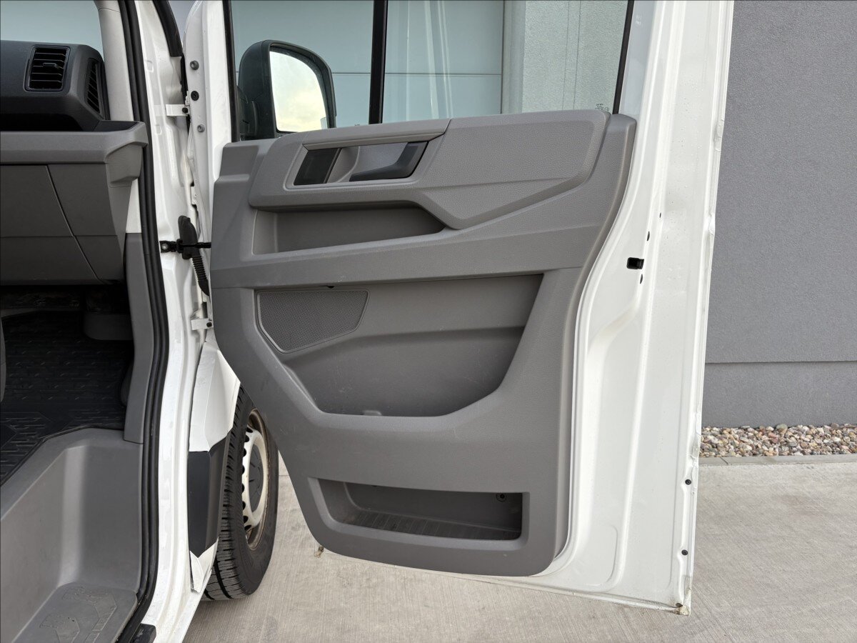Volkswagen Crafter Skříň 2,0 l 103 kw