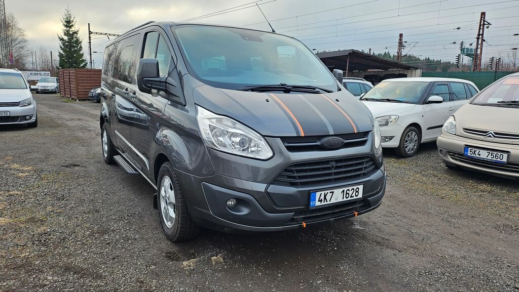Ford Tourneo Custom VAN-Minibus 2,0 l 96 kw
