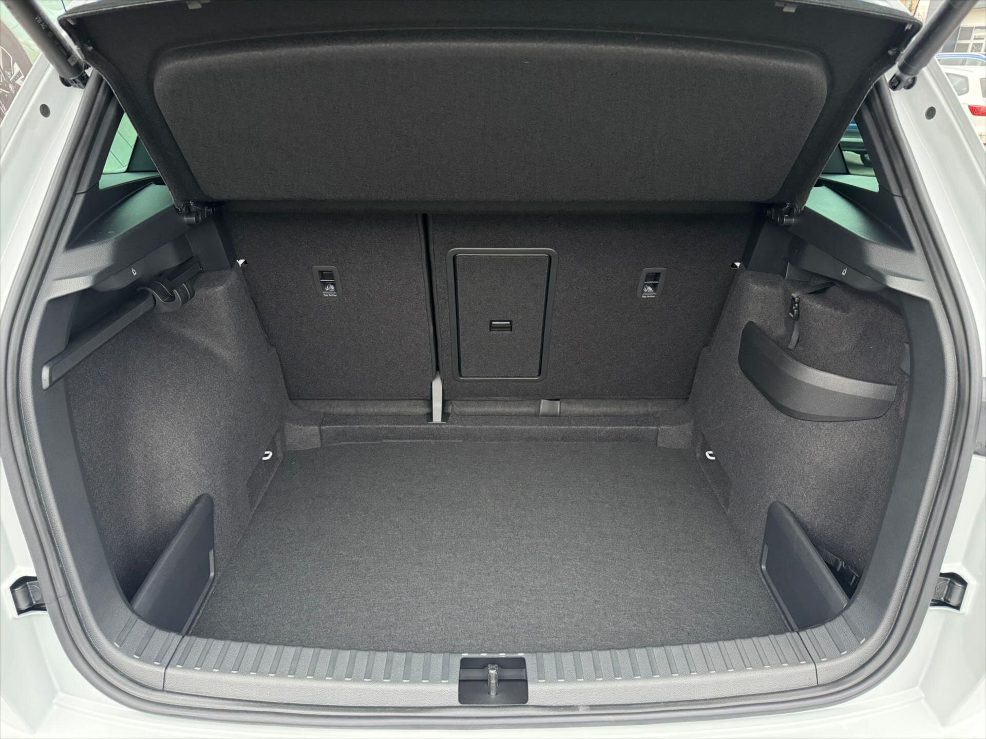 Škoda Karoq SUV 1,5 l 110 kw