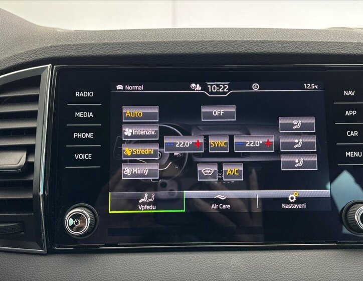 Škoda Karoq SUV / Terénní 1,5 l 110 kw