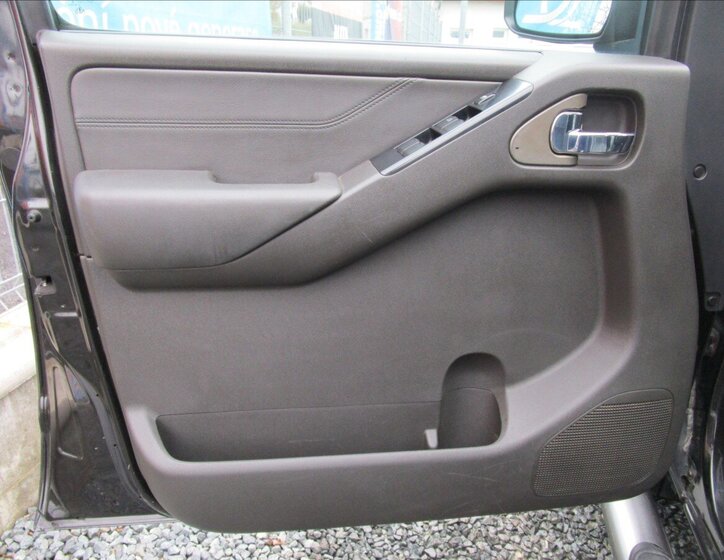 Nissan Navara Ostatní 2,5 l 126 kw