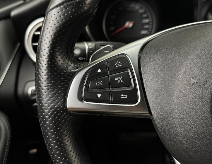 Mercedes-Benz GLC 10