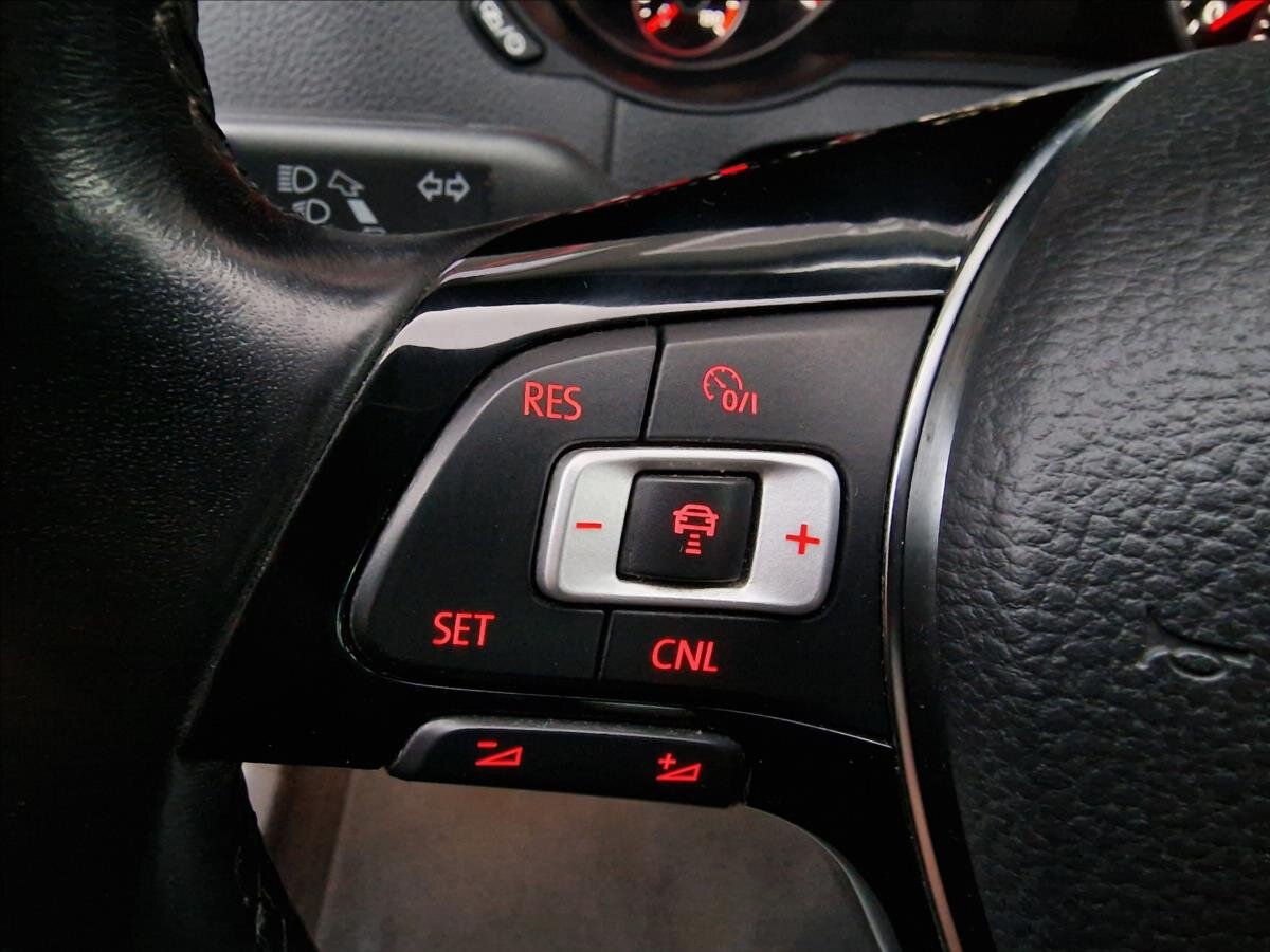 Volkswagen Sharan Kombi 2,0 l 110 kw