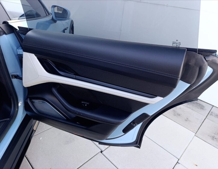 Porsche Taycan Kombi 0,0 560 kw