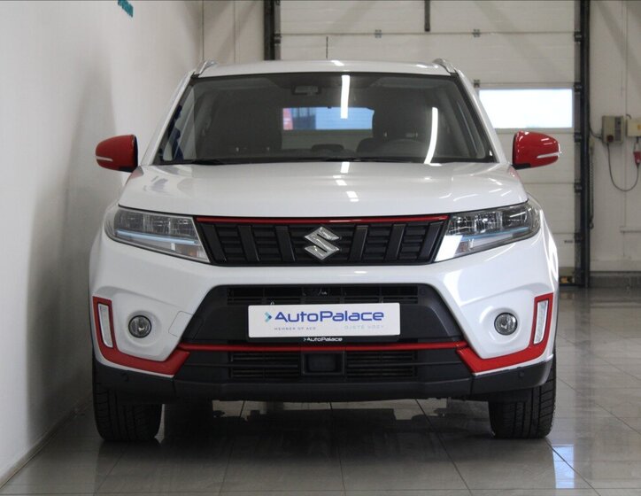 Suzuki Vitara SUV / Terénní 1,4 l 95 kw