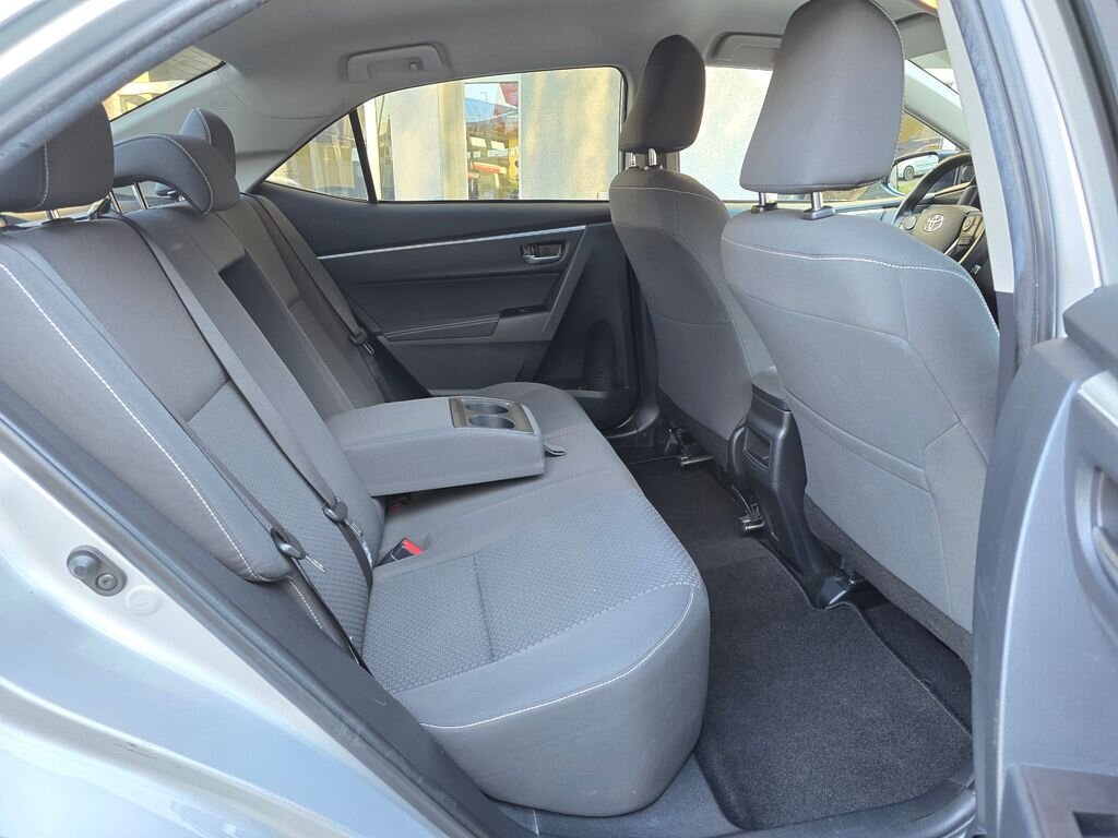 Toyota Corolla Sedan / Limuzína 1,6 l 97 kw