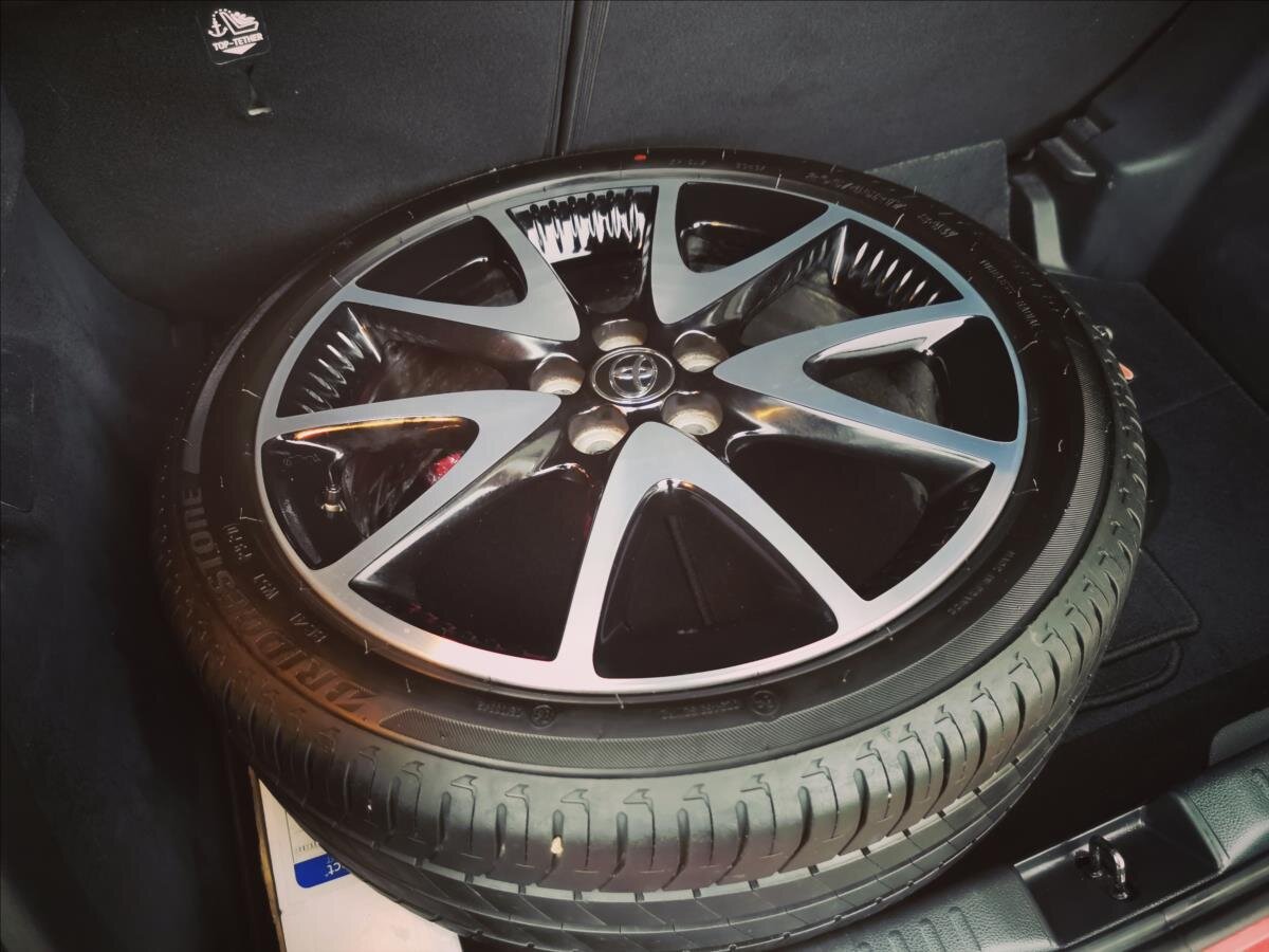 Toyota Yaris Hatchback 0,0 0