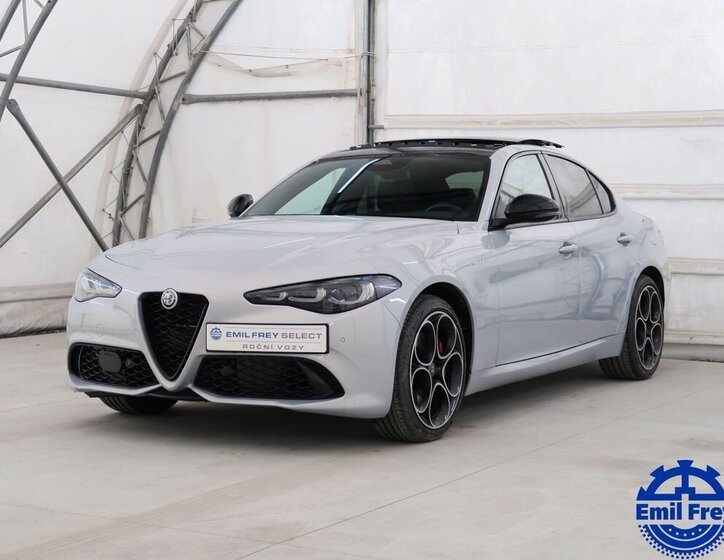 Alfa Romeo Giulia Sedan 2,0 l 206 kw