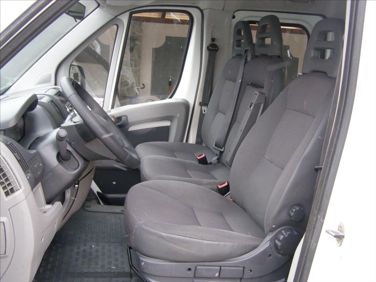 Peugeot Boxer Valník 2,2 l 88 kw