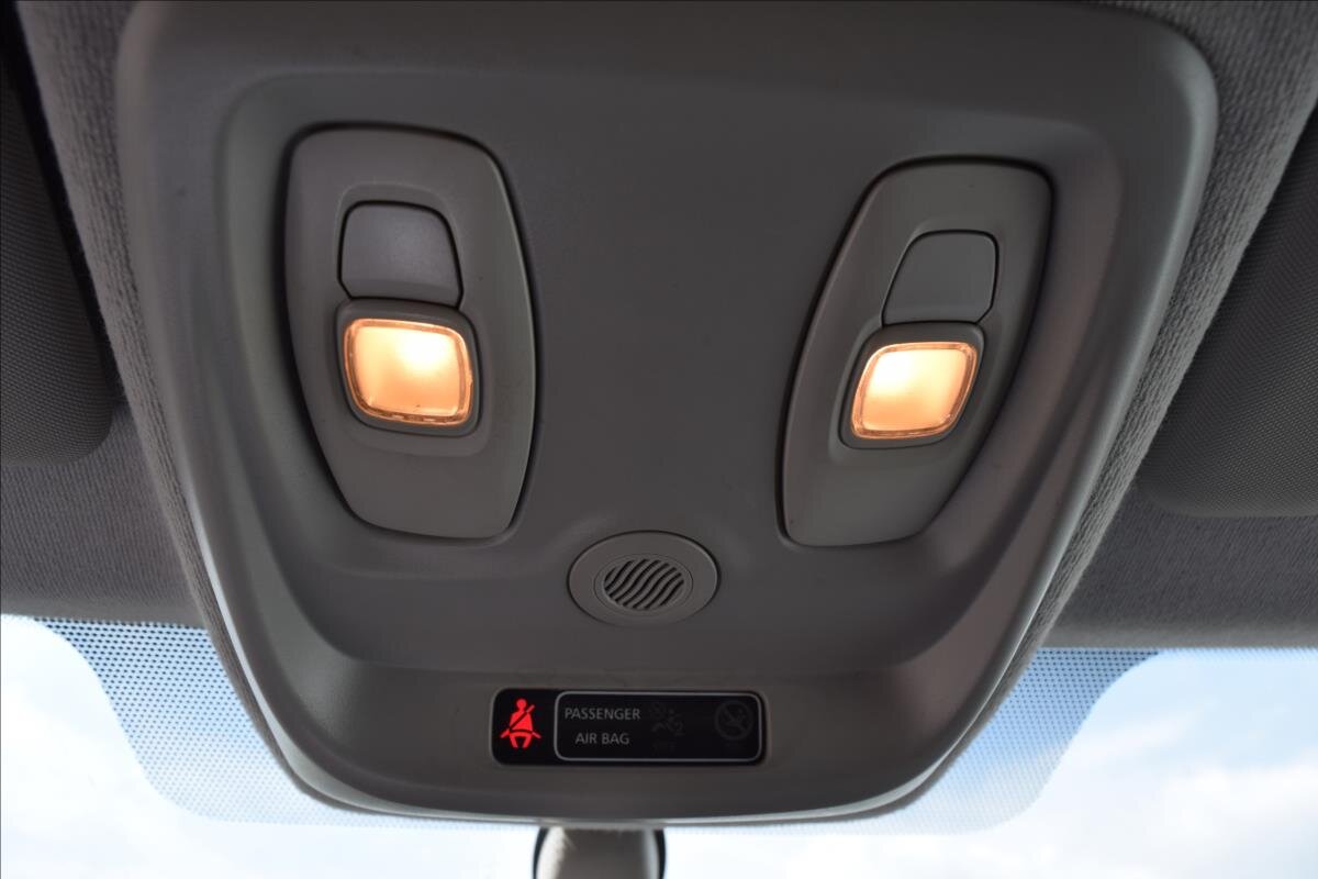 Renault Clio Hatchback 1,1 l 54 kw