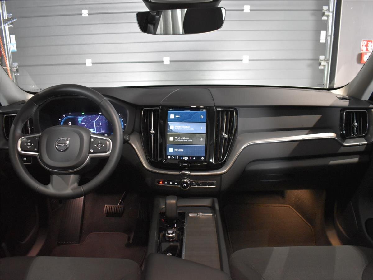 Volvo XC60 SUV / Terénní 2,0 l 145 kw