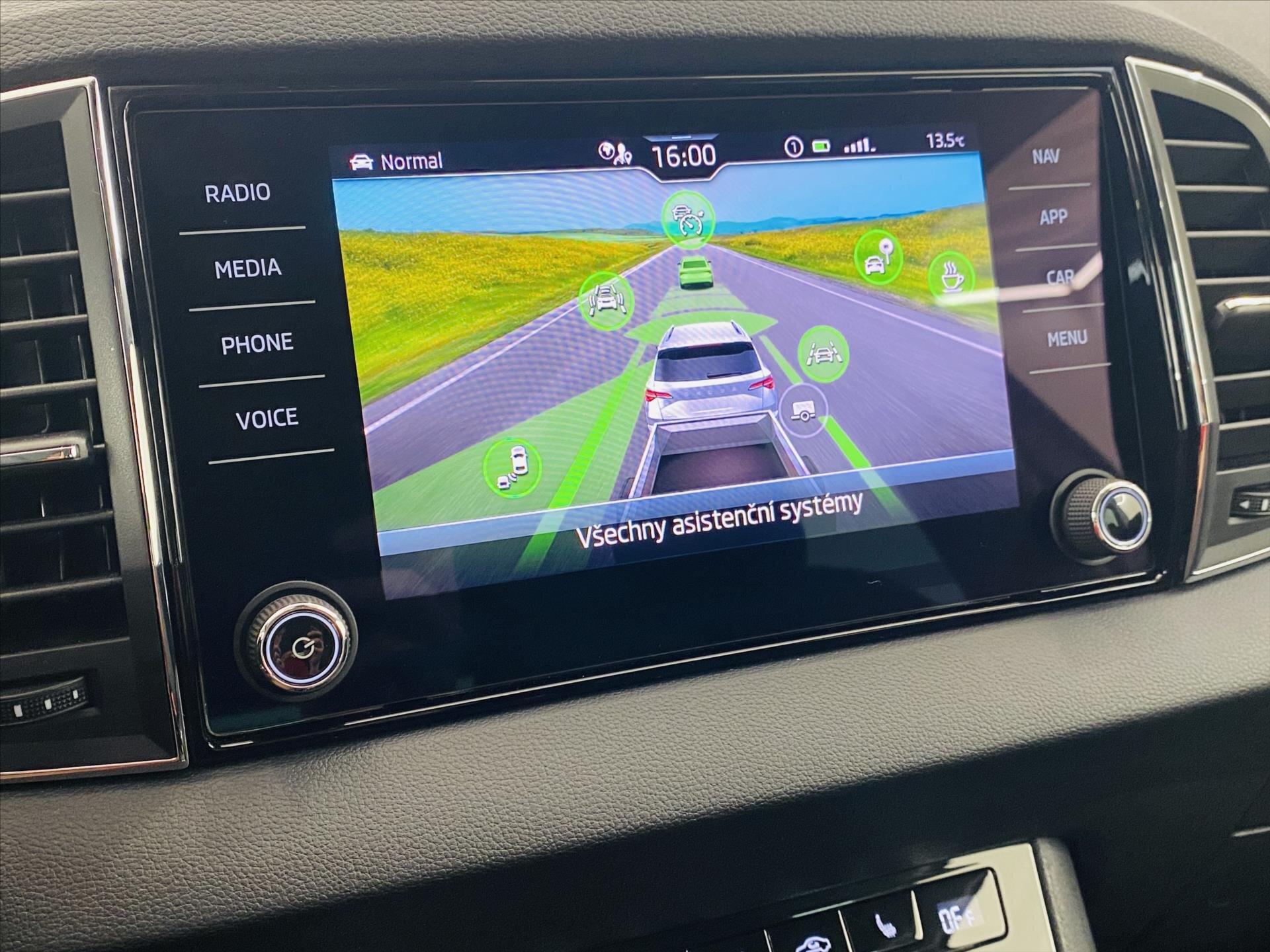 Škoda Karoq SUV / Terénní 1,5 l 110 kw