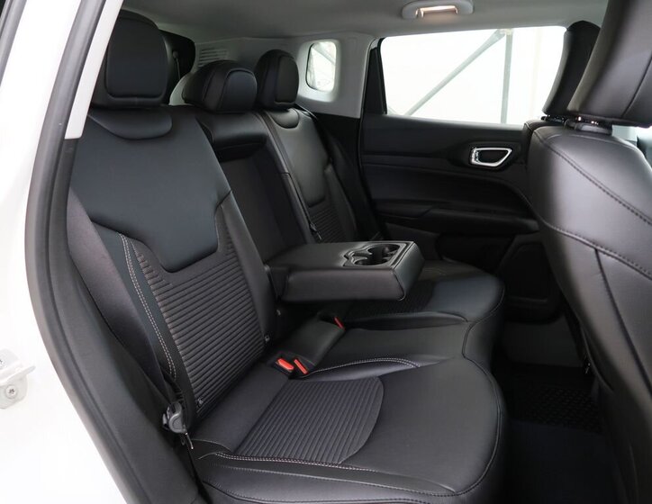 Jeep Compass SUV / Terénní 1,6 l 96 kw