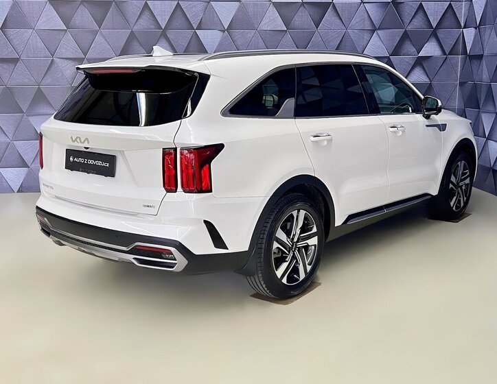 KIA Sorento SUV / Terénní 1,6 l 176 kw