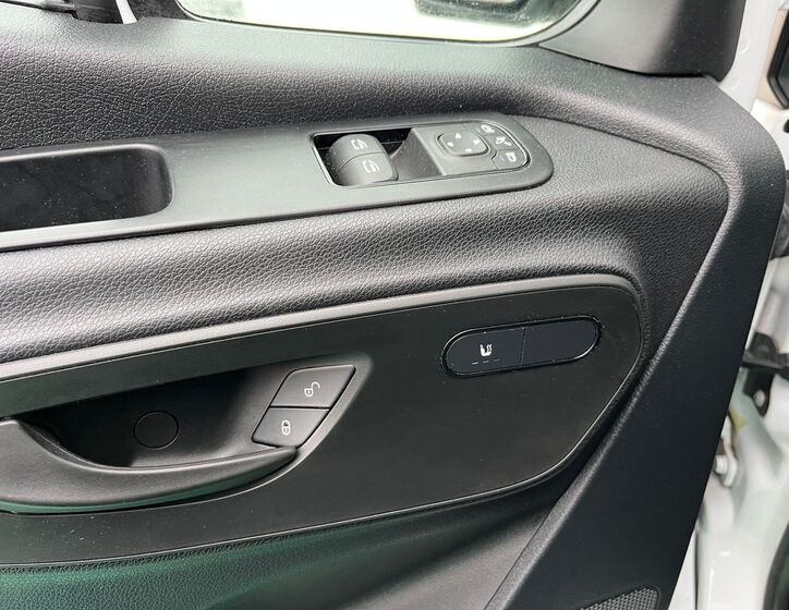 Mercedes-Benz Sprinter 18