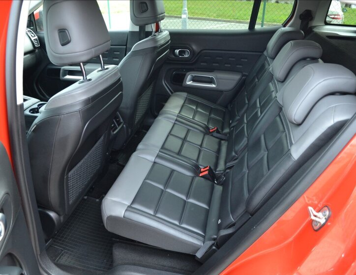 Citroën C5 Aircross SUV / Terénní 1,6 l 133 kw