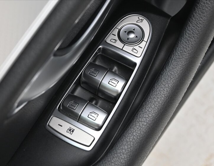 Mercedes-Benz Třídy E 26