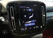 Volvo XC40 SUV / Terénní 2,0 l 140 kw