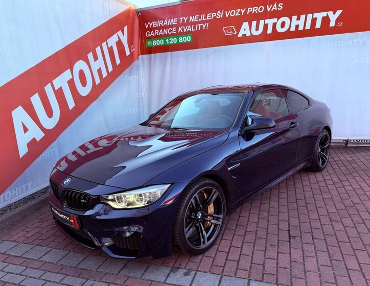 BMW M4 Kupé 3,0 l 317 kw