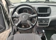 Nissan Almera Tino 24