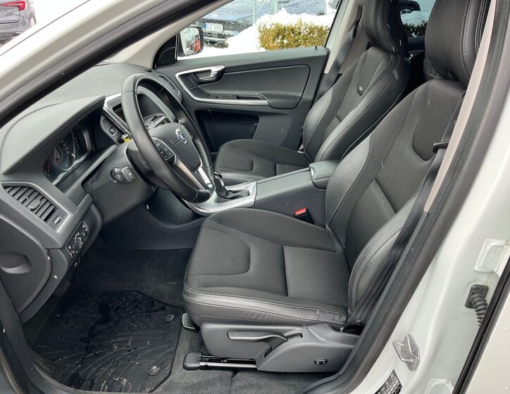 Volvo XC60 SUV 2,4 l 140 kw