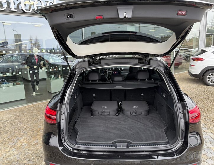 Mercedes-Benz GLC SUV / Terénní 2,0 l 145 kw