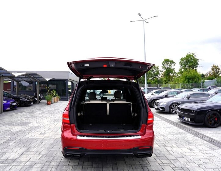 Mercedes-Benz GLS 11