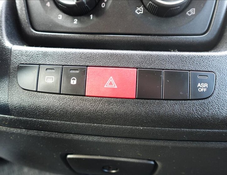 Opel Movano Ostatní 2,2 l 121 kw