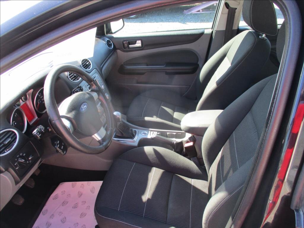 Ford Focus Kombi 1,6 l 74 kw