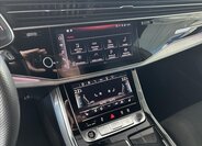 Audi Q8 SUV / Terénní 3,0 l 250 kw