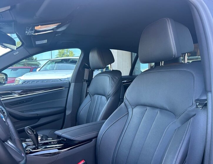 BMW Řada 5 Sedan / Limuzína 3,0 l 210 kw