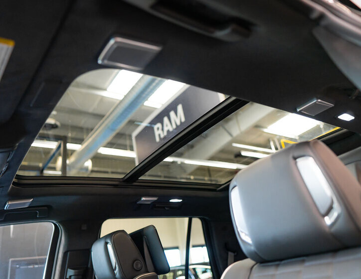 Cadillac Escalade SUV 6,2 l 313 kw