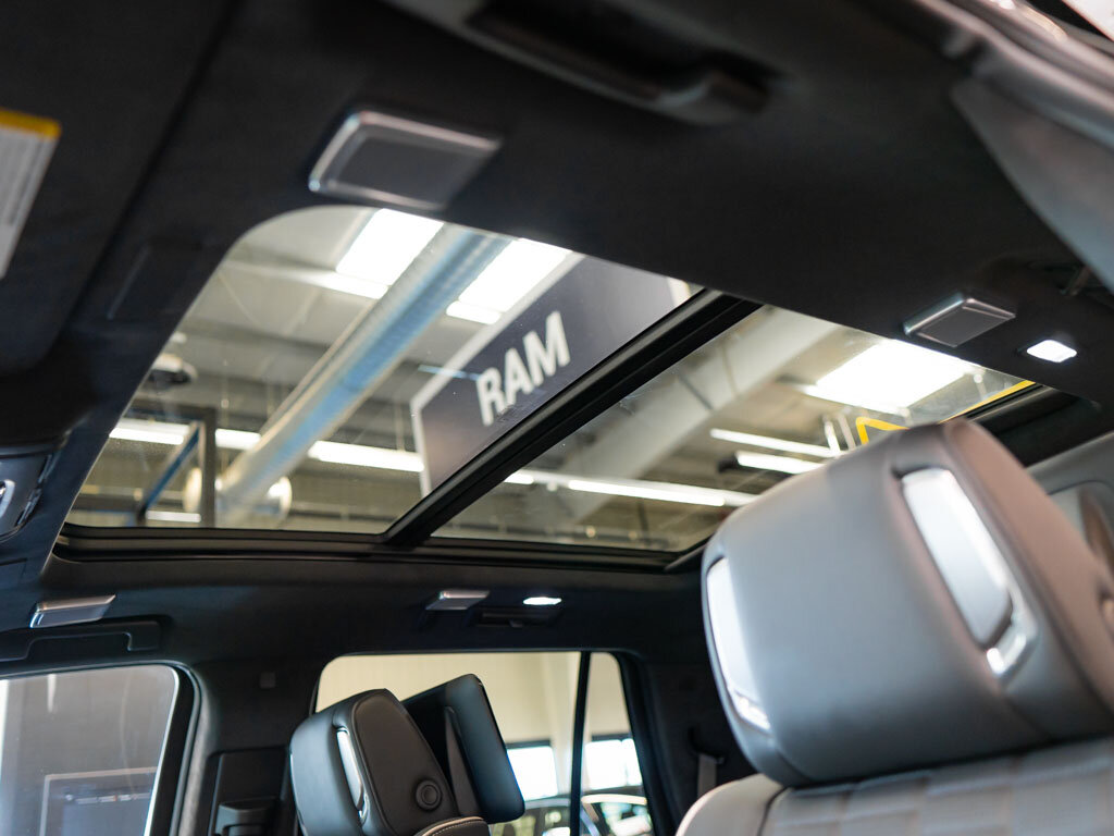 Cadillac Escalade SUV 6,2 l 313 kw