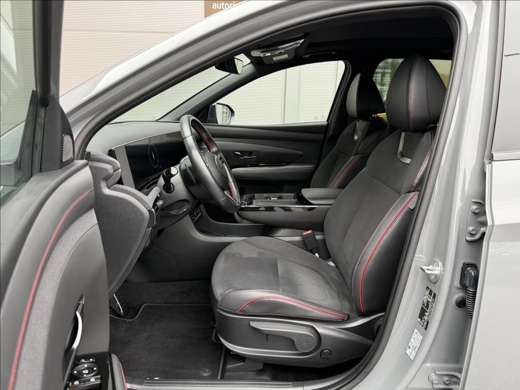 Hyundai Tucson SUV 1,6 l 158 kw