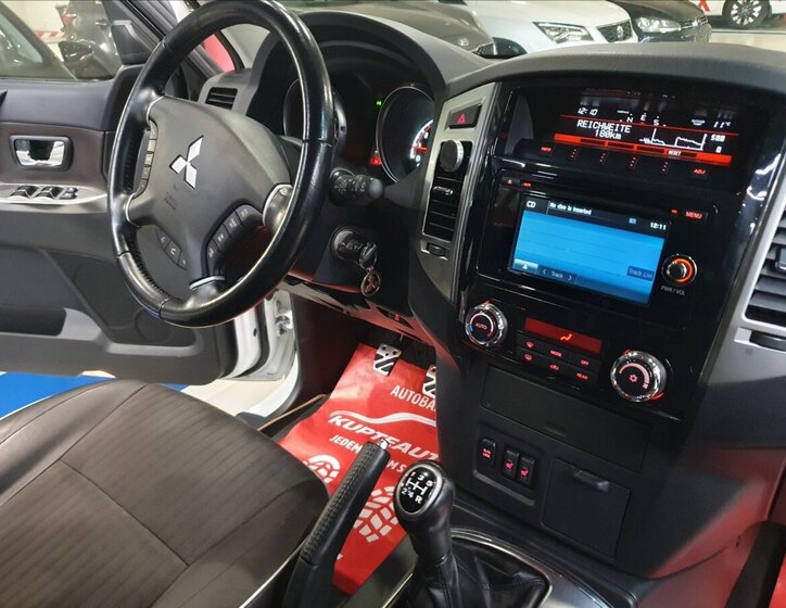 Mitsubishi Pajero Ostatní 3,2 l 147 kw